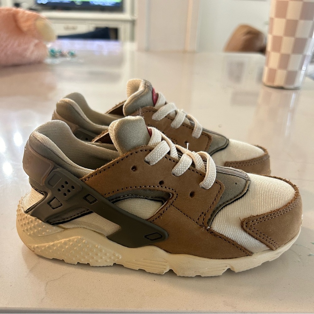 Nike Stussy Hurrache 10C
